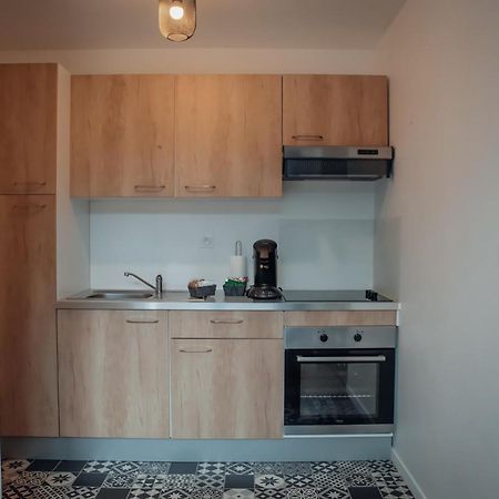 Superbe Appartement Avec Terrasse Au Calme Ernée Eksteriør bilde