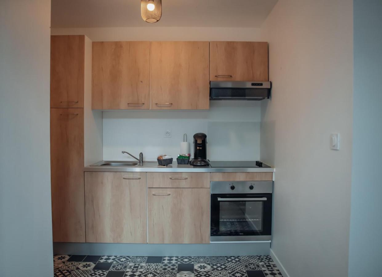 Superbe Appartement Avec Terrasse Au Calme Ernée Eksteriør bilde